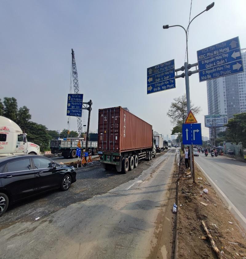Dự án Lắp đặt tuyến ống cấp 1 đường Nguyễn Văn Linh, Quận 7, 8, Huyện Bình Chánh (từ Hương lộ 34 đến Quốc lộ 1A) TP. Hồ Chí Minh của Tổng Công ty cấp nước Sài Gòn - TNHH MTV (Sawaco)