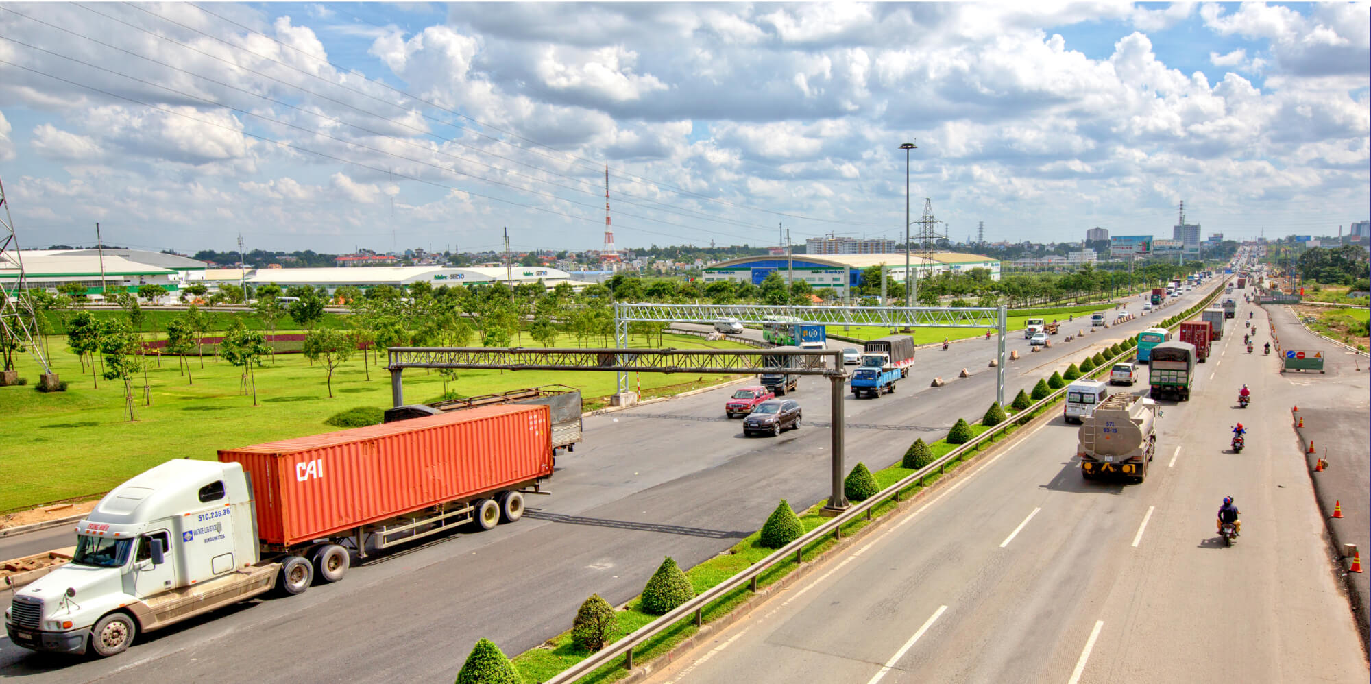 Dự án đầu tư mở rộng trục đường chính Xa lộ Hà Nội đoạn từ cầu Sài Gòn đến ngã tư Thủ Đức